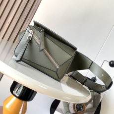 Loewe Puzzle Bags